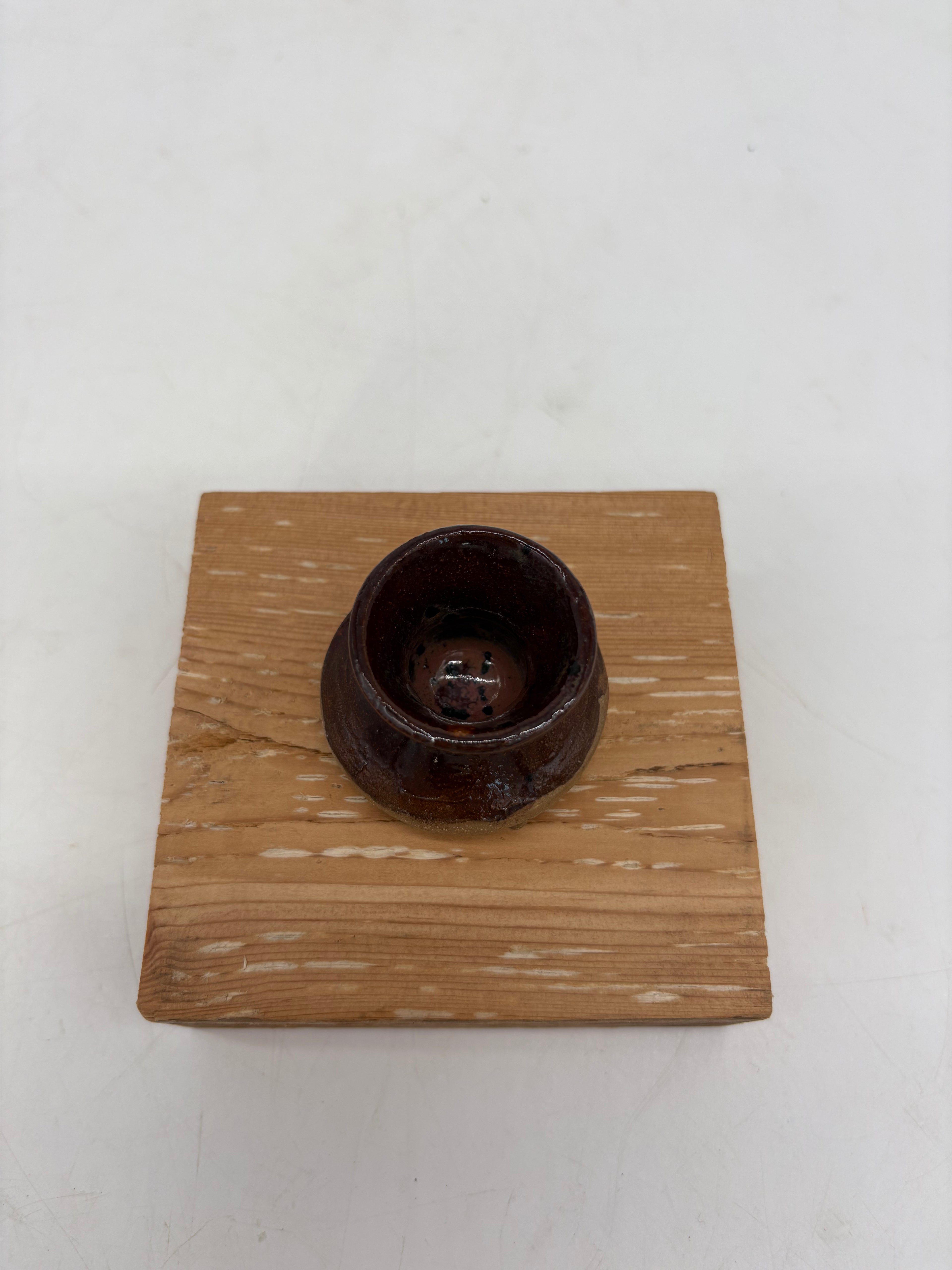 Brown with black dots Whisker Holder