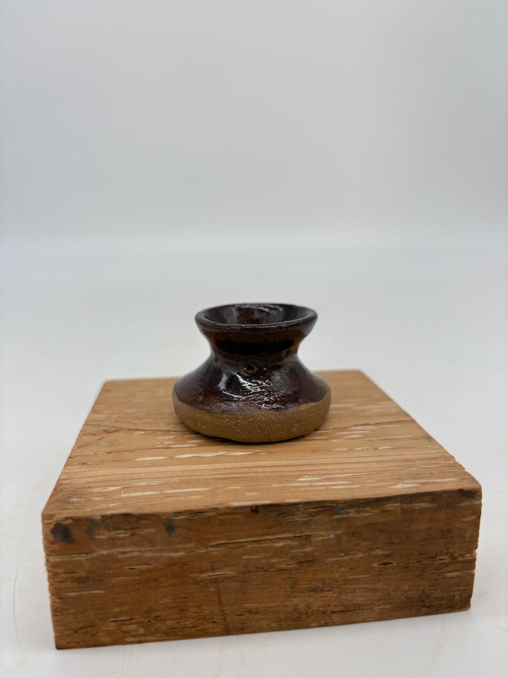 Brown with black dots Whisker Holder