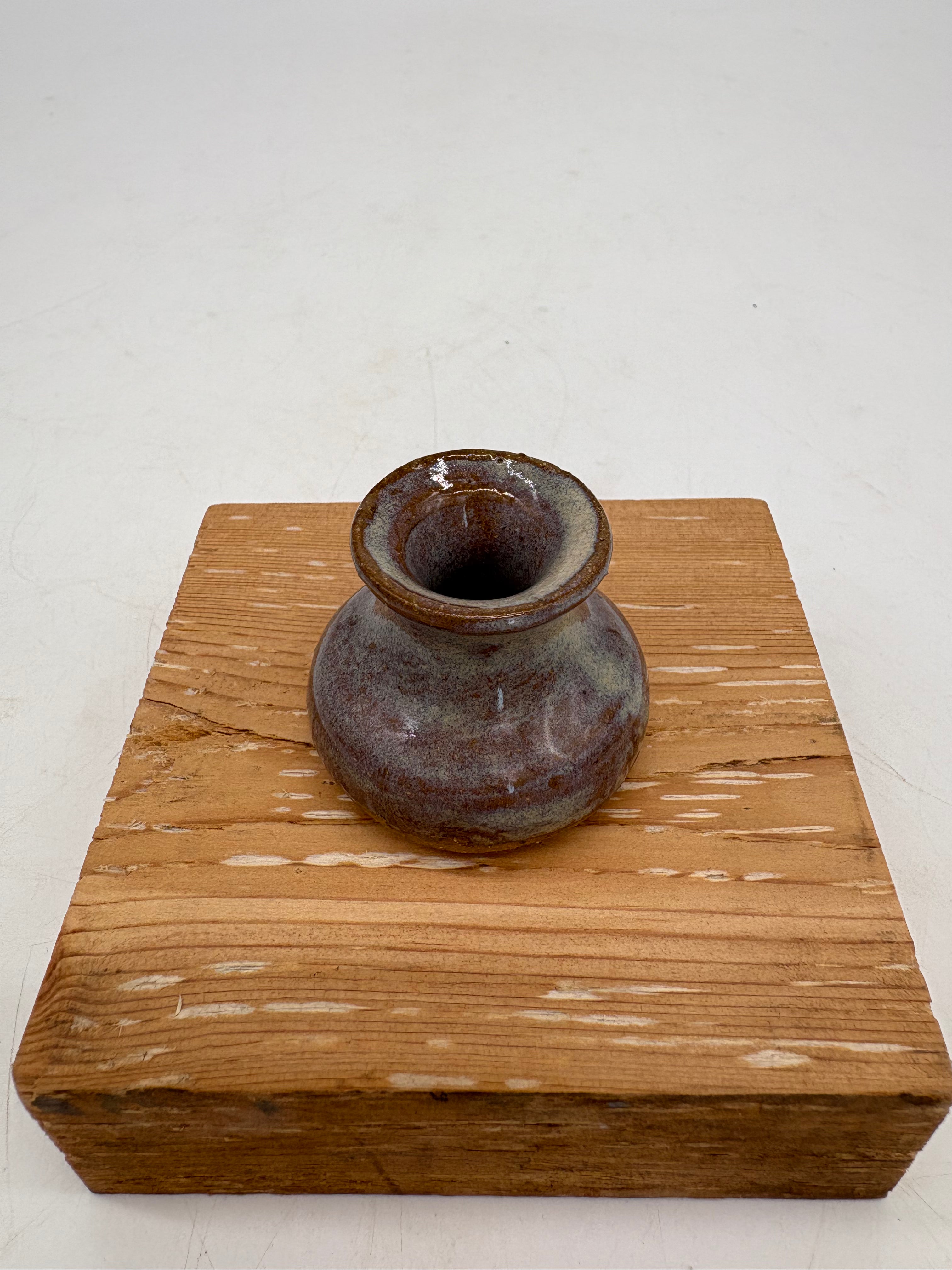 Phantom Whisker Holder