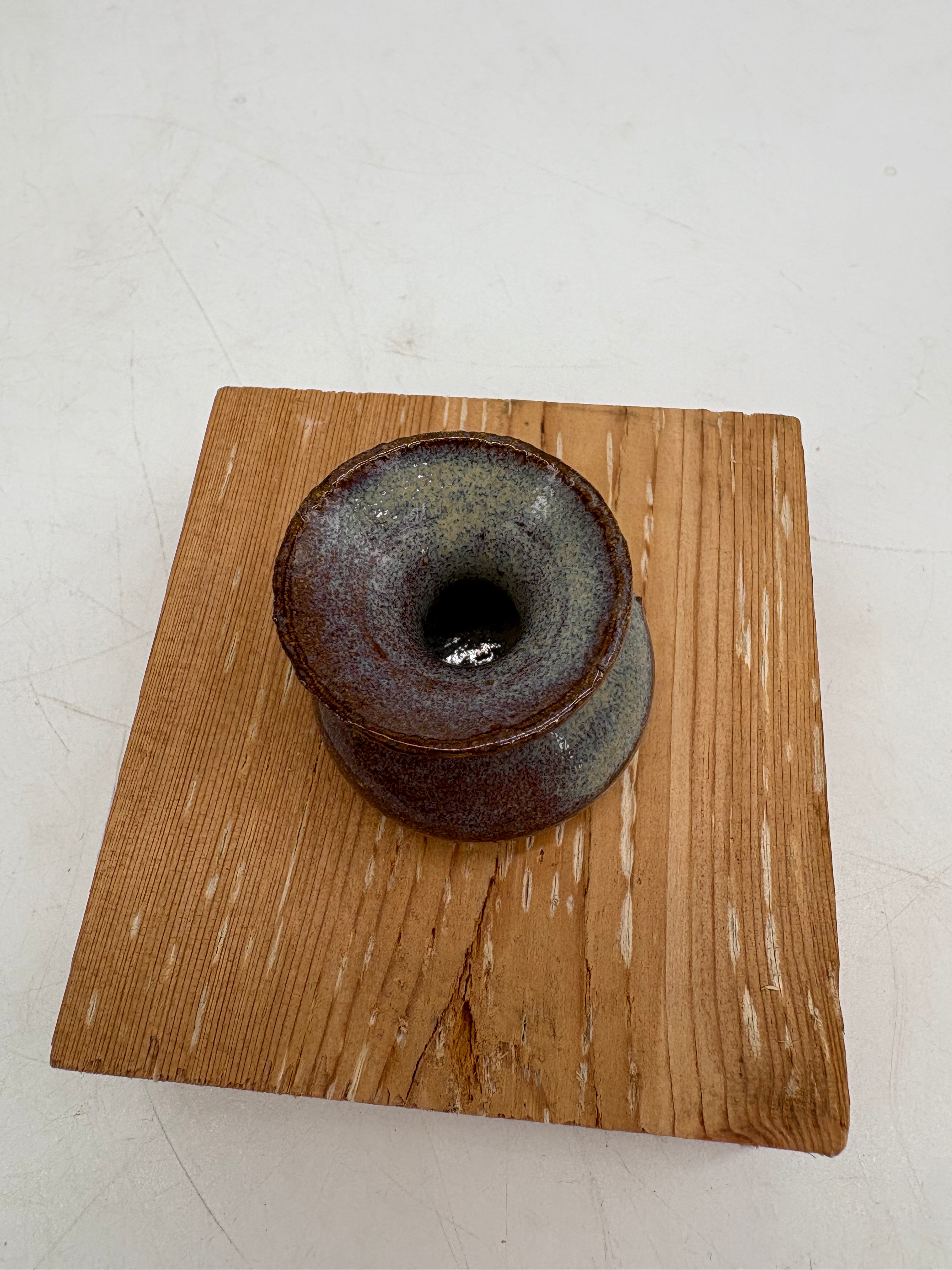 Ghostly Whisker Holder