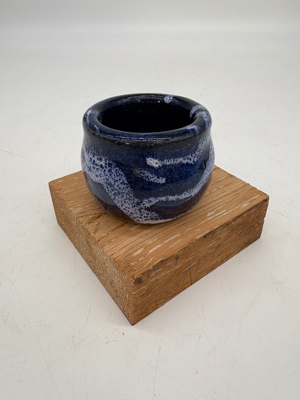 Royal Blue and White Speckled Streaks Small Cup