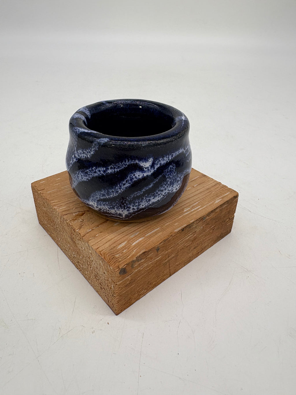 Royal Blue and White Speckled Streaks Small Cup