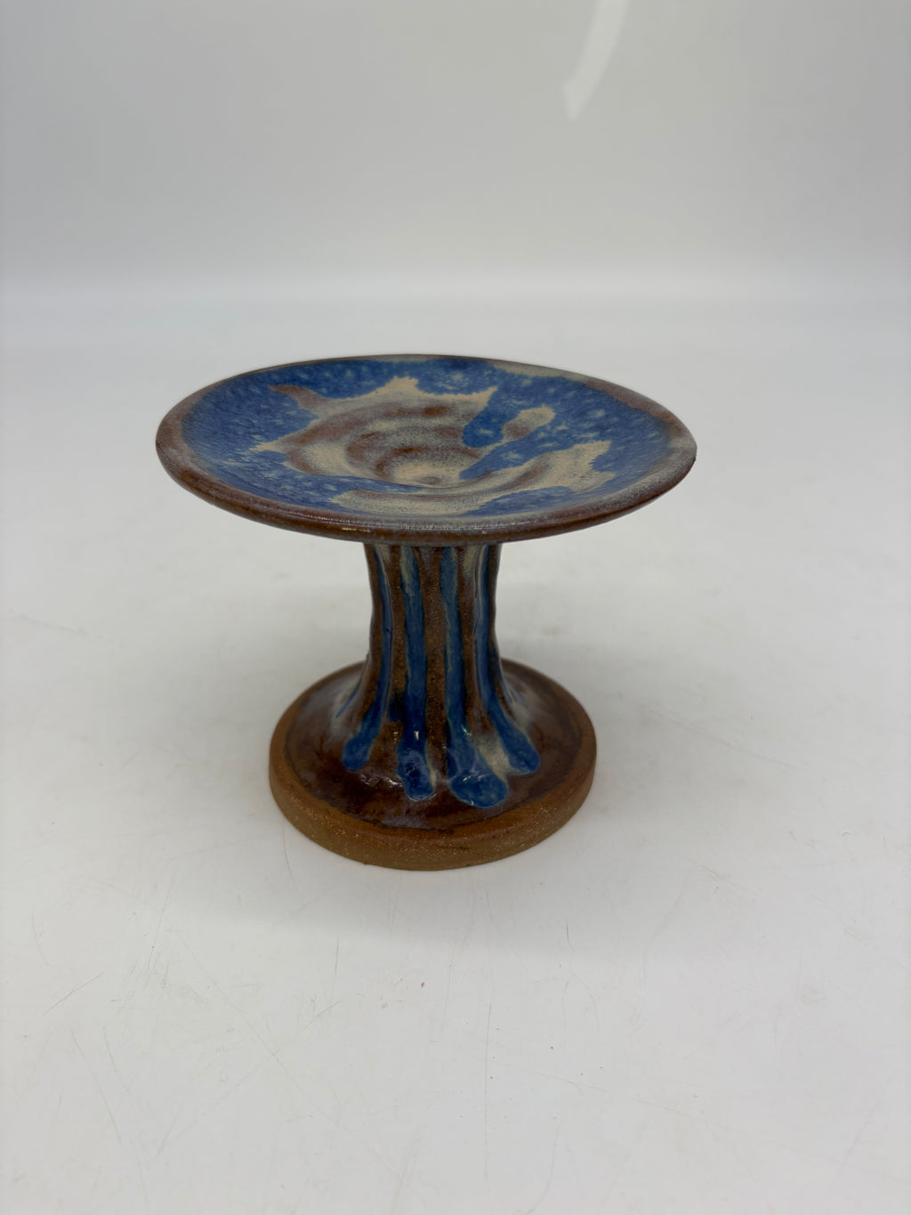 Blue and Cream Cat Food Pedestal