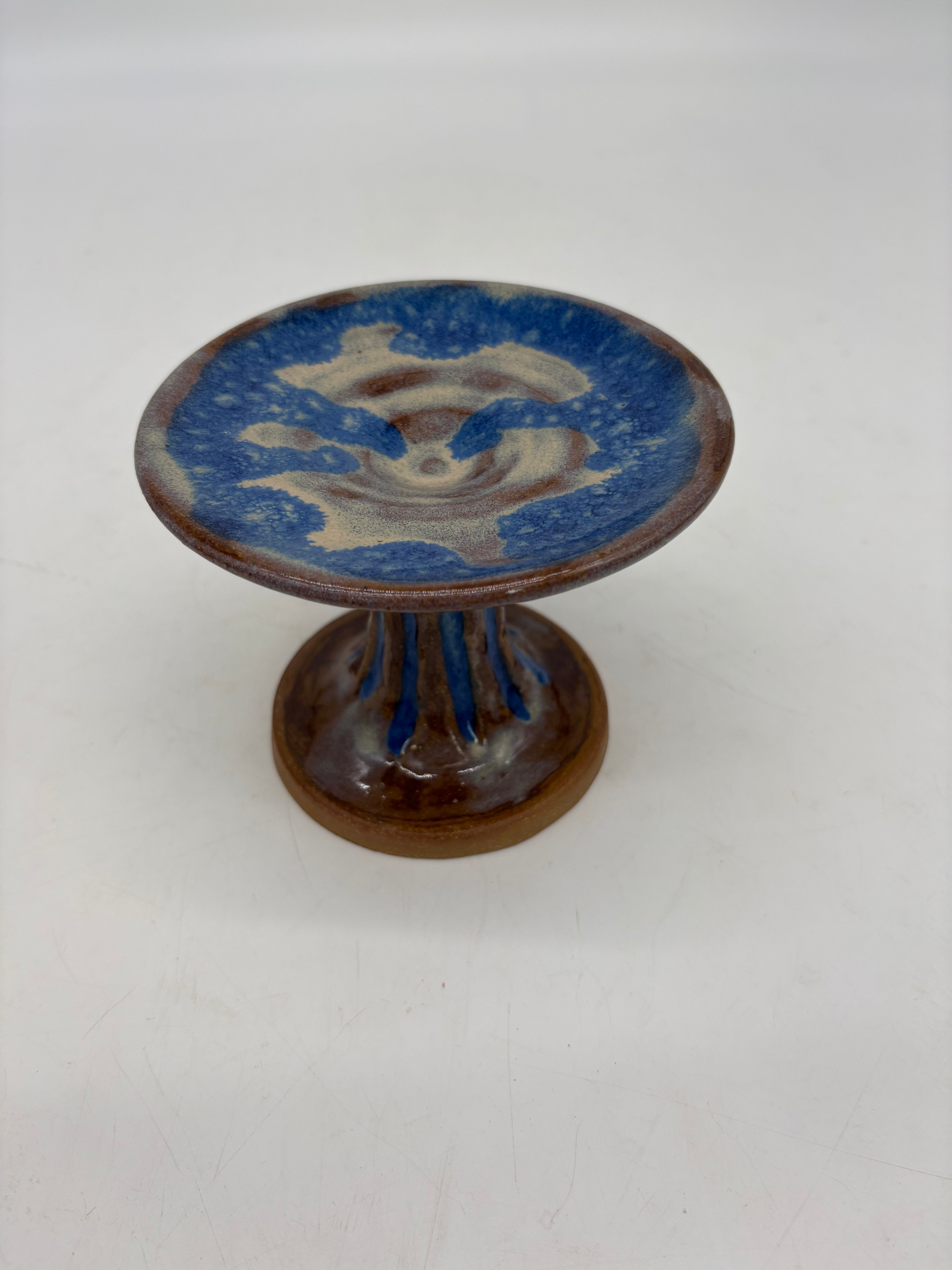 Blue and Cream Cat Food Pedestal