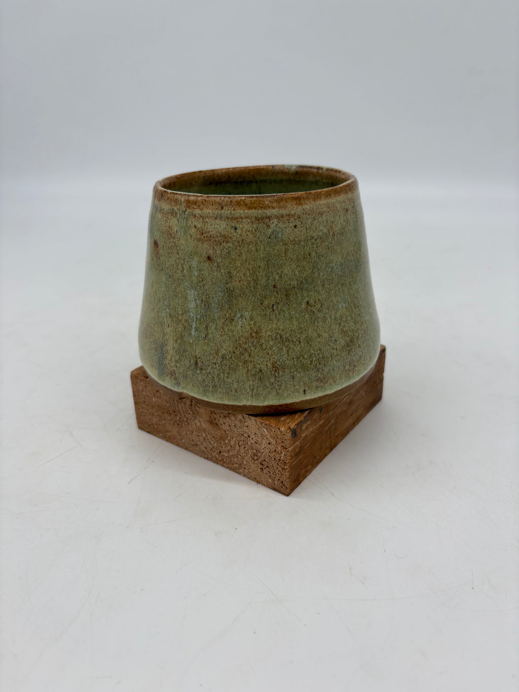 Eggshell Tapered Potter