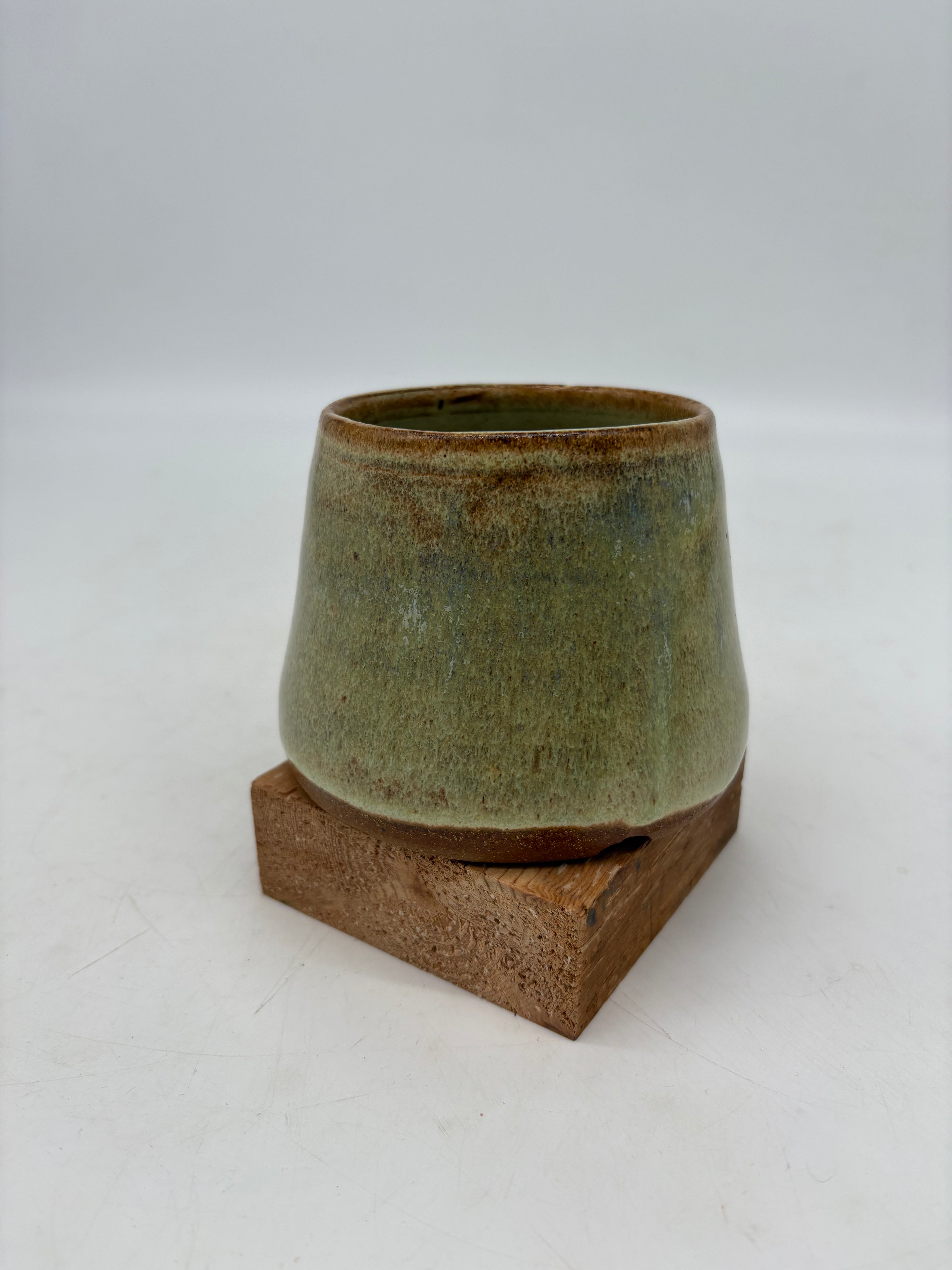 Eggshell Tapered Potter