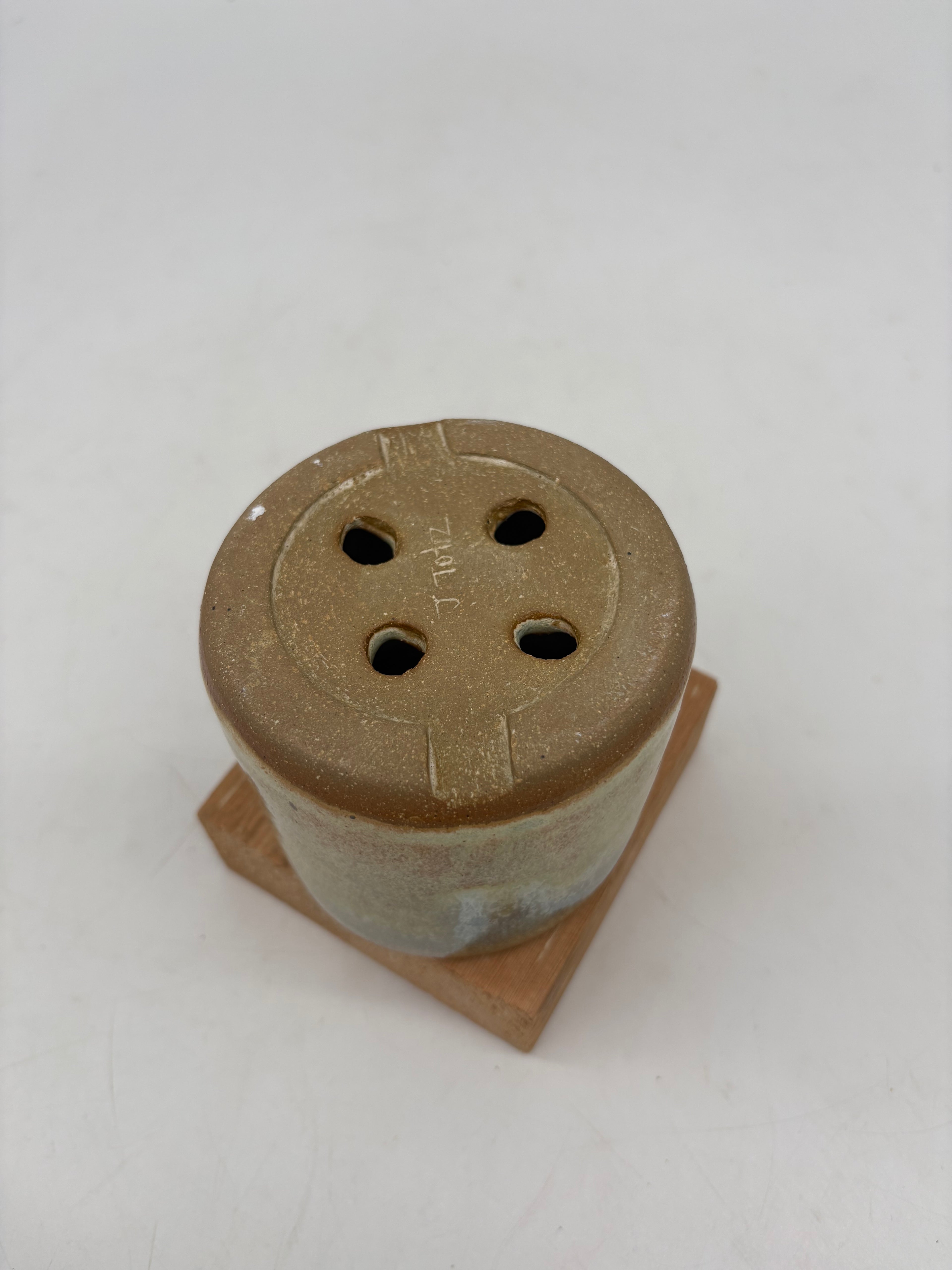 Eggshell Mini Potter