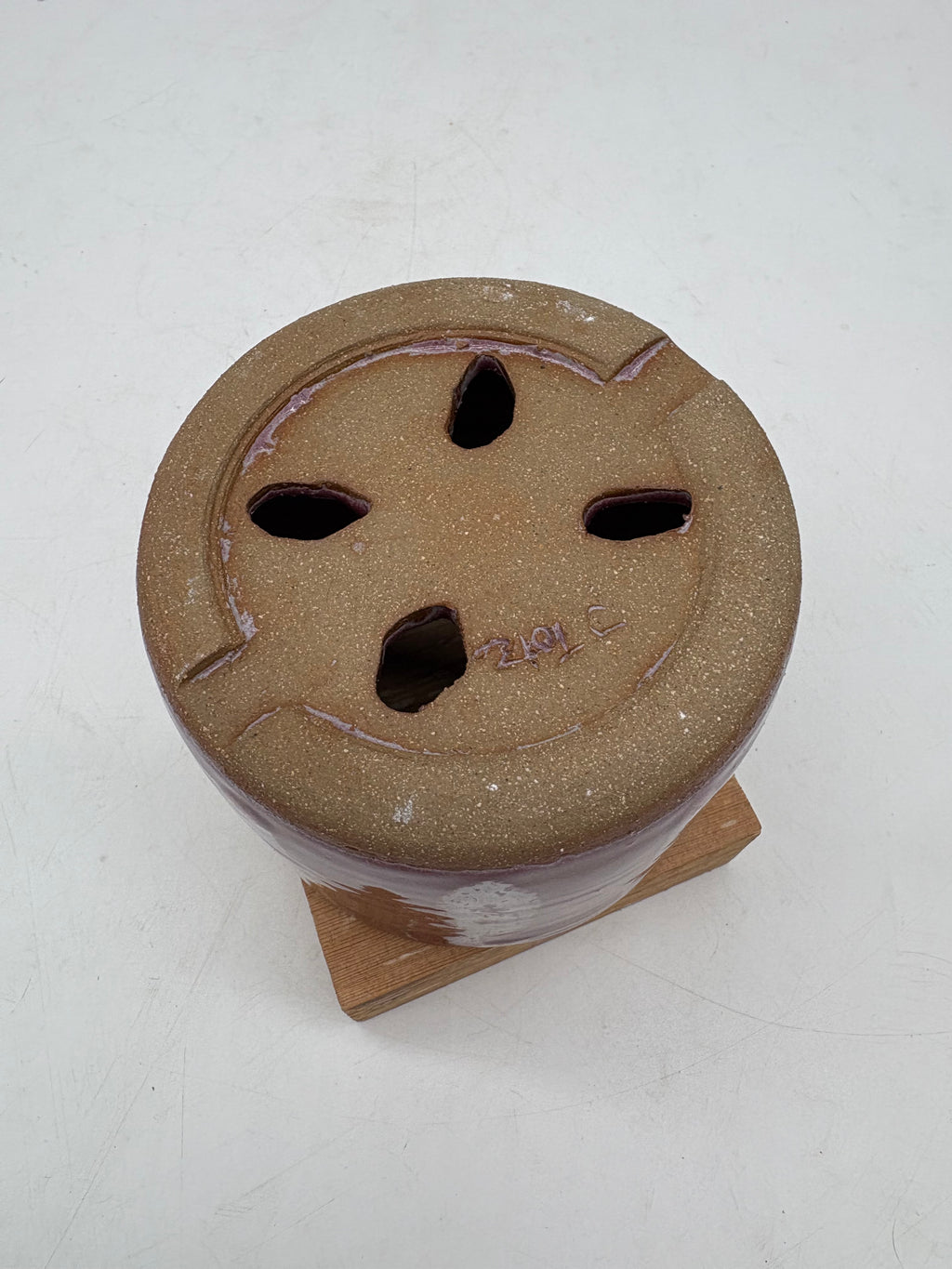 Cranberry Striped Potter