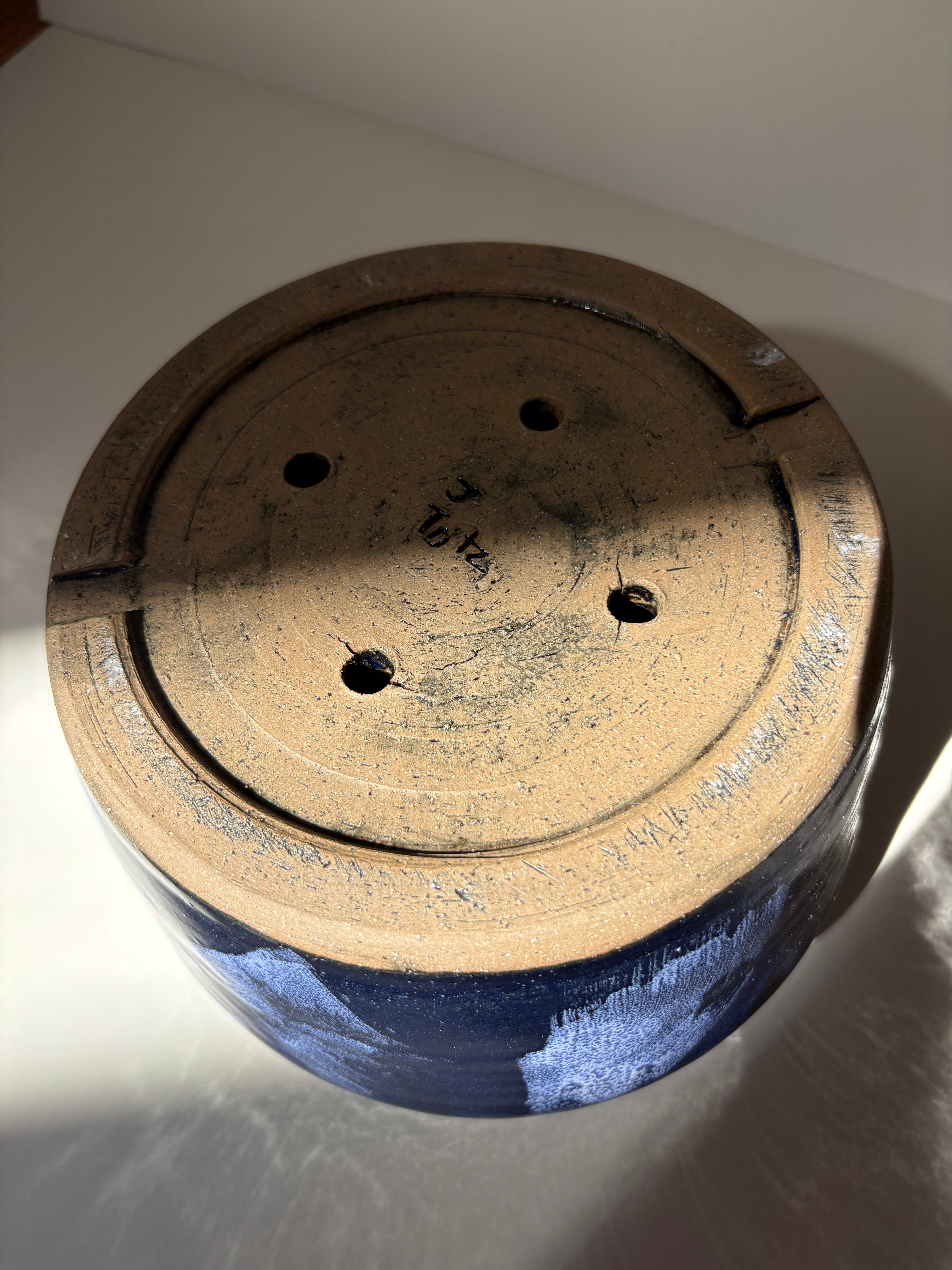 Navy with white large pot - 41