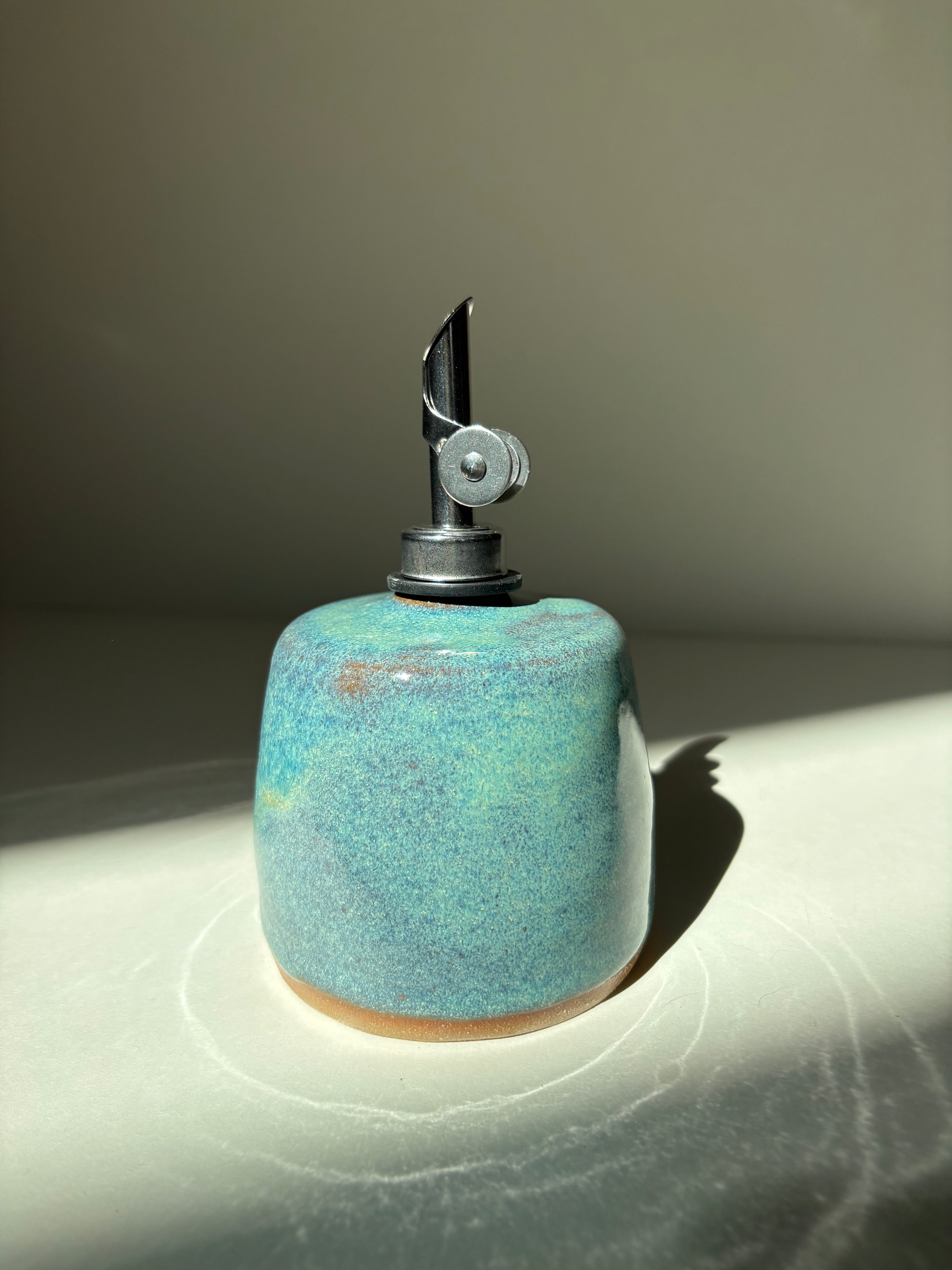 Teal oil dispenser - 23
