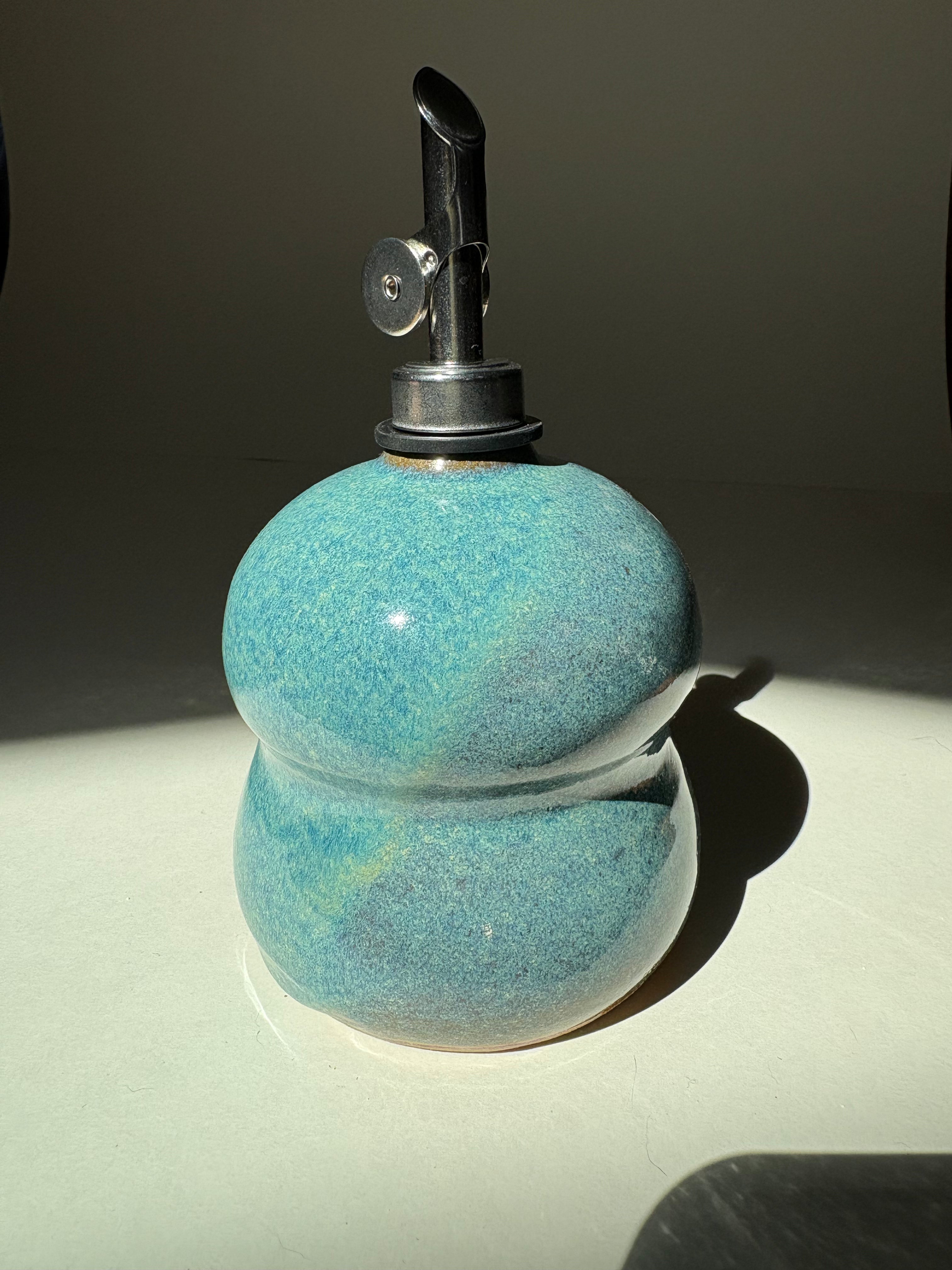 Teal bubble oil dispenser - 26