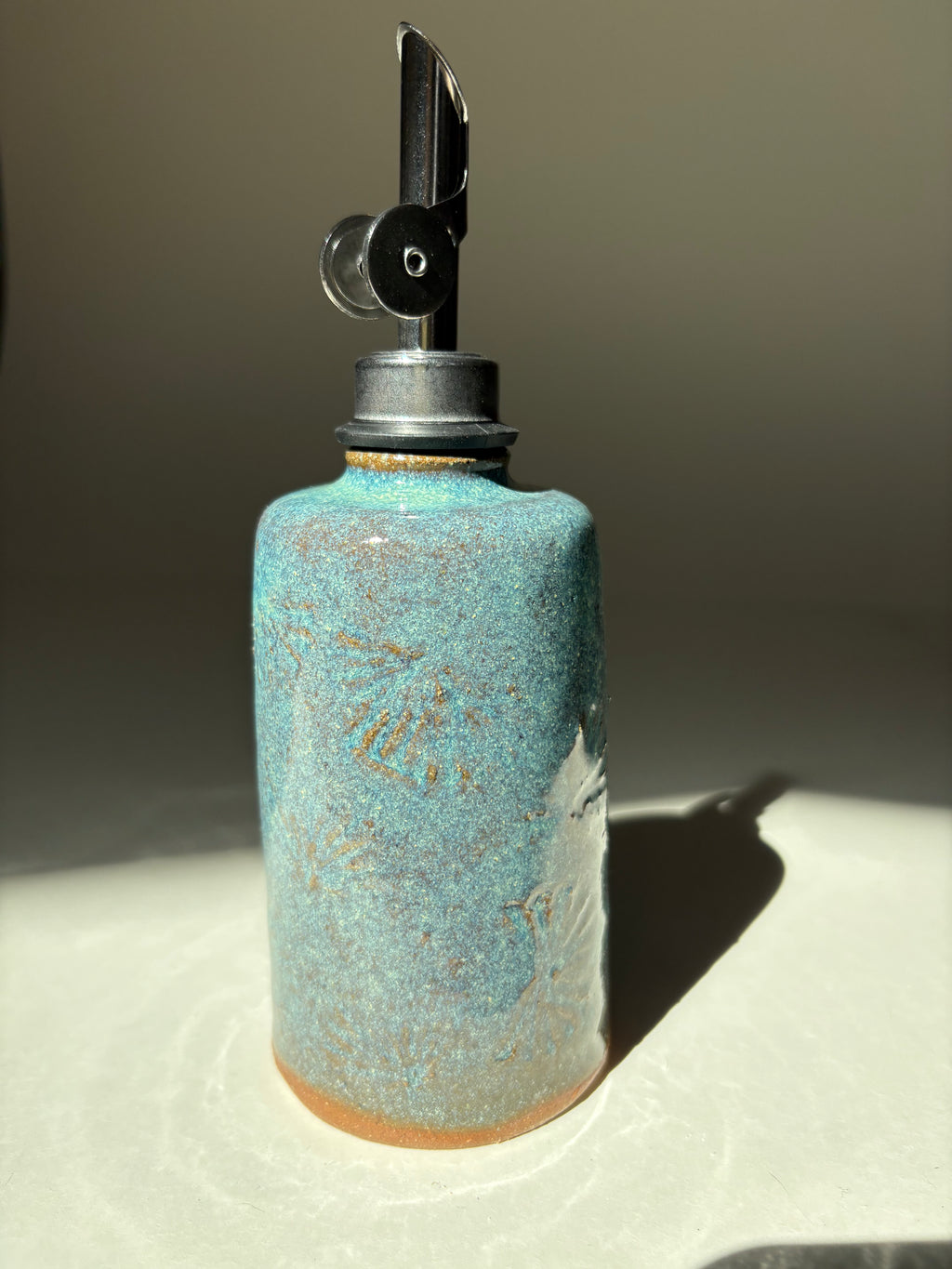 Teal oil dispenser - 31