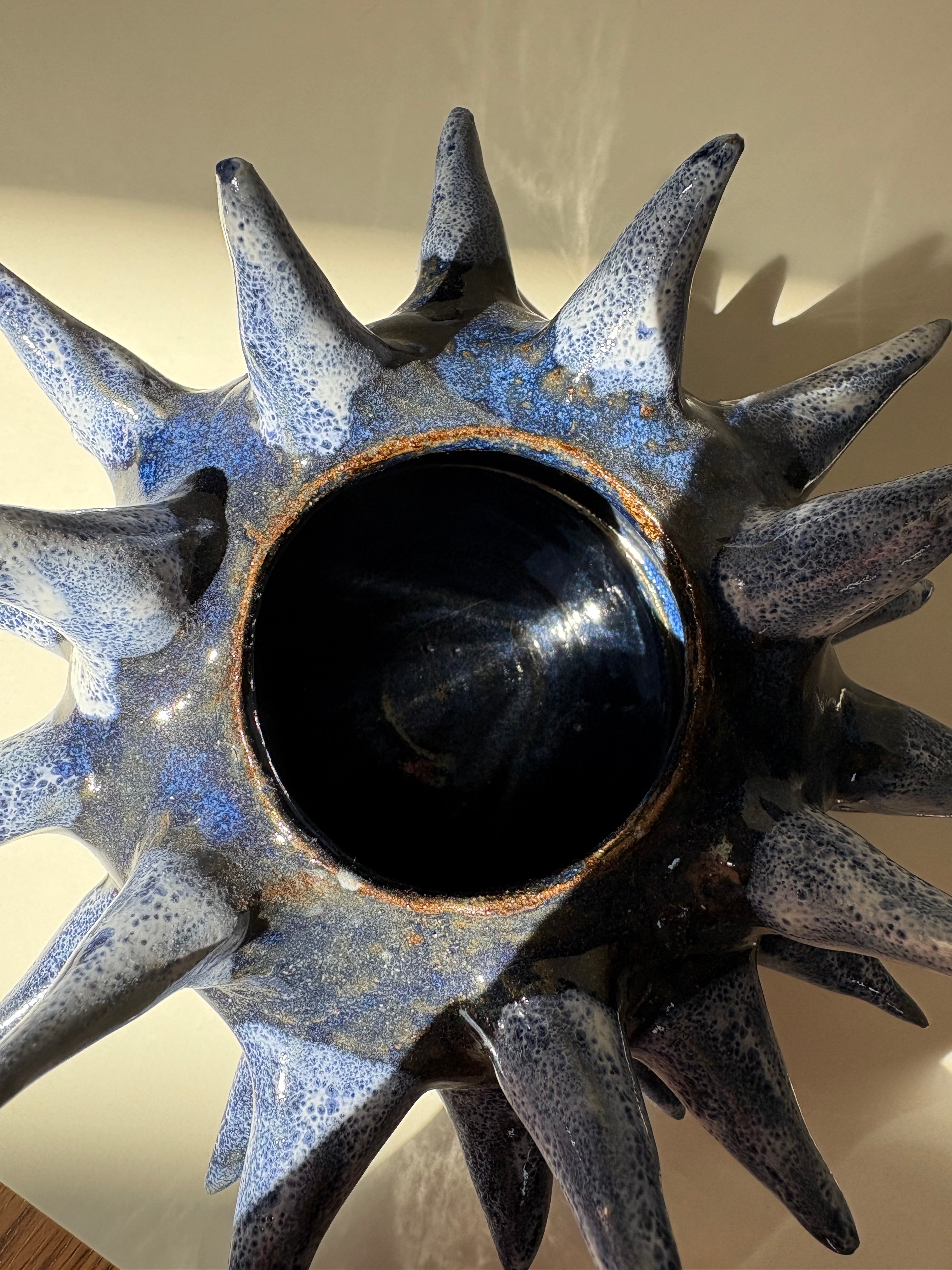 Navy and white spiky vase - 42
